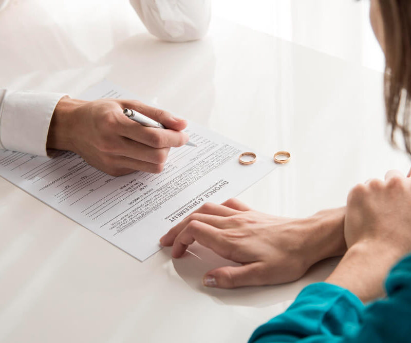 notario para divorcio en Alcalá de Henares